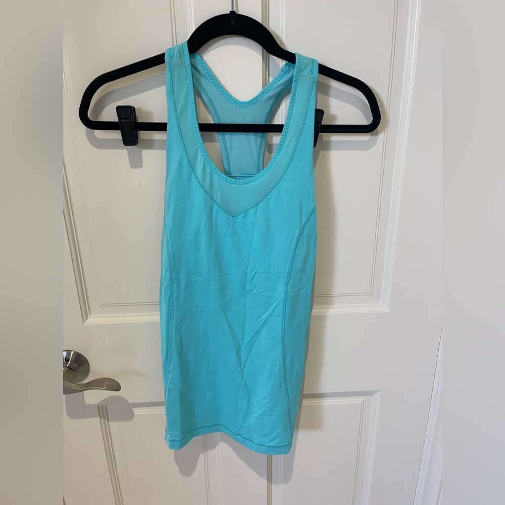 Turquoise lululemon workout top size 6